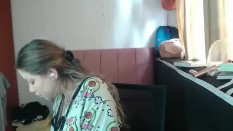 alaina_blessed online show from 04-20-26, 06:09