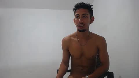 Snapshot of alan_gay chatting on 10-17-25, 12:47 Alan online show from 10-17-25, 12:47