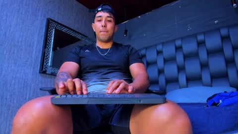 Alan greek online show from 04-18-26, 02:37