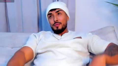 Snapshot of alan_greek_1 chatting on 07-18-26, 03:00 Alan greek online show from 07-18-26, 03:00
