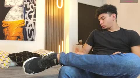 Snapshot of alan_return chatting on 01-15-26, 01:16 ALAN online show from 01-15-26, 01:16