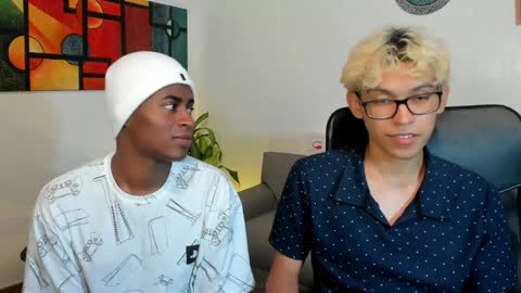 Snapshot of alan_scot chatting on 01-24-25, 02:28 Alan and Criss - WE JUST FRIENDS WITH BENEFITS BOTH VERS online show from 01-24-25, 02:28