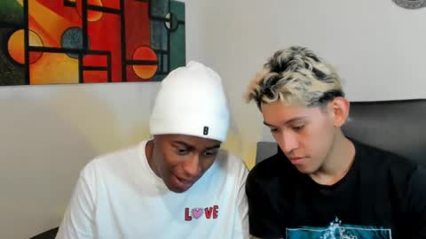 Snapshot of alan_scot chatting on 02-25-25, 01:52 Alan and Criss - WE JUST FRIENDS WITH BENEFITS BOTH VERS online show from 02-25-25, 01:52