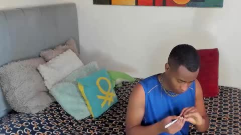 Snapshot of alan_scot chatting on 01-15-26, 05:49 Alan and Criss - WE JUST FRIENDS WITH BENEFITS BOTH VERS online show from 01-15-26, 05:49