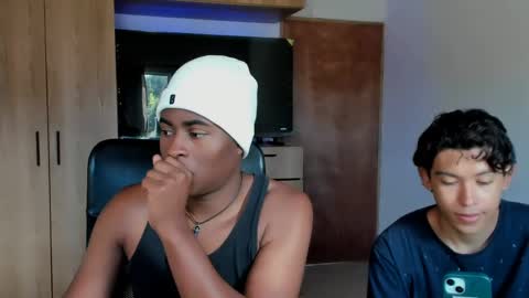 Alan and Criss - WE JUST FRIENDS WITH BENEFITS BOTH VERS online show from 05-31-26, 02:46