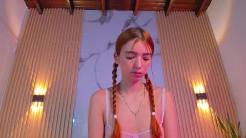 A L A N A  online show from 11-12-25, 11:10