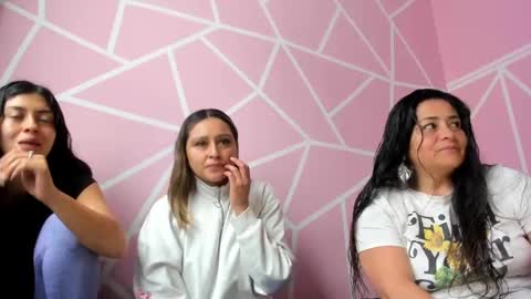 Alana online show from 11-24-25, 02:50