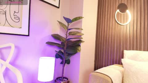 Alana online show from 04-20-26, 02:20