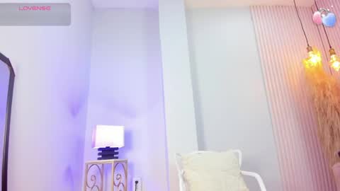 Snapshot of alana__rossetti chatting on 04-29-26, 11:14 Alana online show from 04-29-26, 11:14