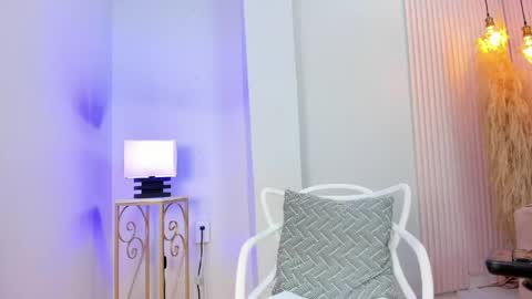 Snapshot of alana__rossetti chatting on 05-28-26, 03:37 Alana online show from 05-28-26, 03:37