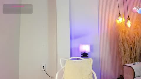 Snapshot of alana__rossetti chatting on 07-06-26, 12:02 Alana online show from 07-06-26, 12:02