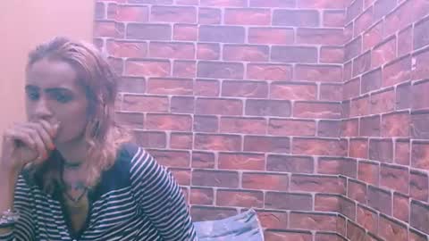Snapshot of alana_del_ray chatting on 04-06-26, 05:25 alana_del_ray online show from 04-06-26, 05:25