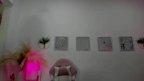 Alana  online show from 12-14-24, 04:12