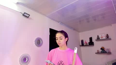 Maeve  online show from 01-31-25, 02:28