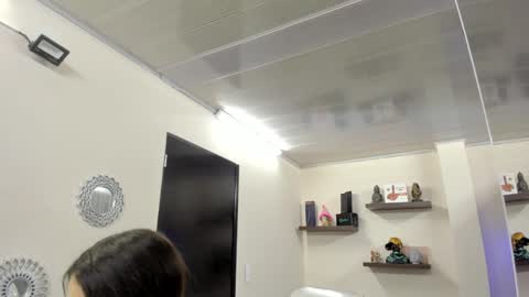 Maeve  online show from 02-05-25, 10:41