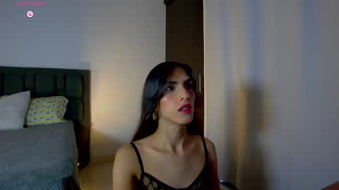 Snapshot of alana_sofia_ chatting on 06-04-26, 08:15 Alana Tobias online show from 06-04-26, 08:15