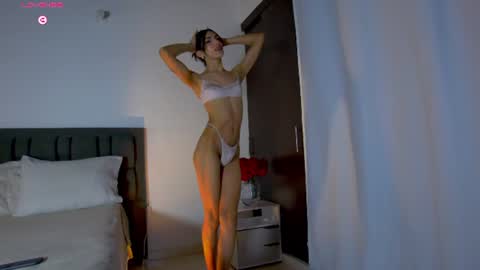 Snapshot of alana_sofia_ chatting on 07-11-26, 02:53 Alana Tobias online show from 07-11-26, 02:53