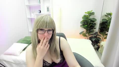 Alana online show from 01-16-26, 06:28
