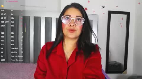 Snapshot of alana_steel_1 chatting on 11-01-25, 11:56 Alana online show from 11-01-25, 11:56