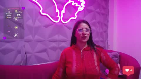 Snapshot of alana_steel_1 chatting on 11-17-25, 01:17 Alana online show from 11-17-25, 01:17