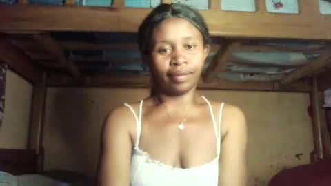 Snapshot of alanaangela chatting on 06-05-26, 11:27 AlanaAngela online show from 06-05-26, 11:27