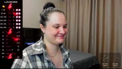 Julia online show from 11-28-25, 11:51