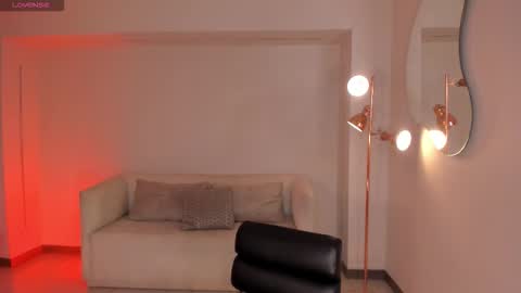 Alana online show from 10-22-25, 12:27