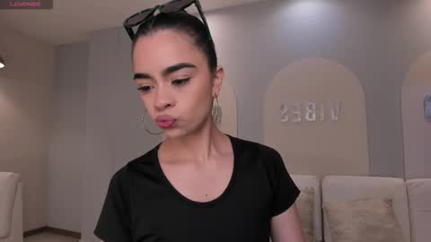 Alana online show from 11-01-25, 12:40