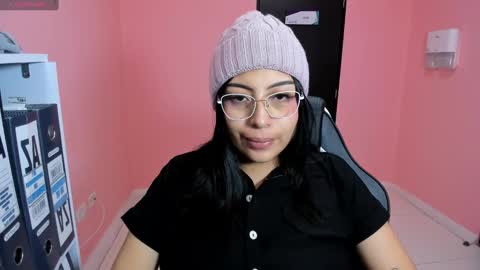 Snapshot of alanapetterson chatting on 12-27-24, 01:18 alanapetterson online show from 12-27-24, 01:18