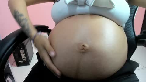 Snapshot of alanapetterson chatting on 02-08-25, 01:44 alanapetterson online show from 02-08-25, 01:44
