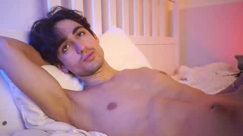 idenavarre online show from 12-24-24, 02:10