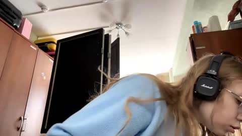 Stella online show from 09-14-25, 09:52