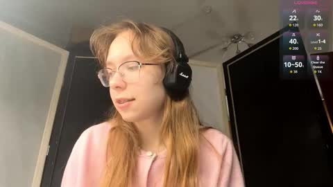 Stella online show from 10-31-25, 08:04