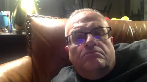 alankrieski1174 online show from 10-23-25, 03:39