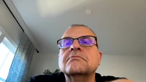 alankrieski1174 online show from 10-31-25, 01:01