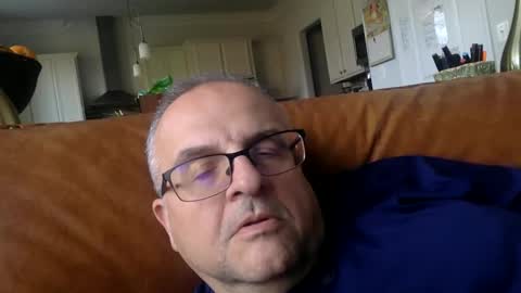 alankrieski1174 online show from 11-04-25, 04:28