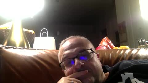 alankrieski1174 online show from 11-05-25, 05:07