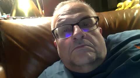 alankrieski1174 online show from 11-06-25, 04:57