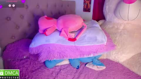 lanna online show from 11-17-25, 01:44