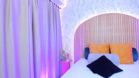 Alanna  online show from 02-19-25, 04:55