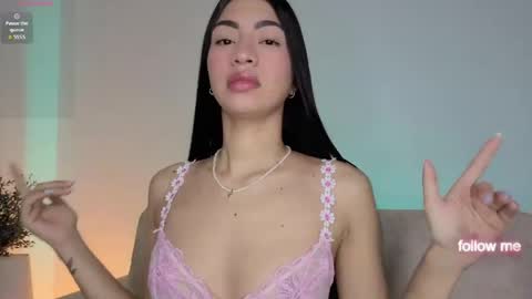 Snapshot of alannah__ chatting on 05-08-26, 11:59 online show from 05-08-26, 11:59