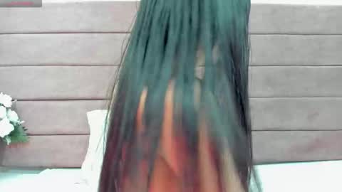 Alanna Jonnes online show from 11-30-25, 01:37