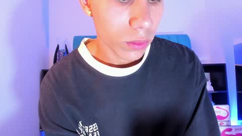 alannaughty_ online show from 12-18-24, 09:18