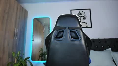 Snapshot of alannaughty_ chatting on 05-21-26, 12:06 alannaughty_ online show from 05-21-26, 12:06