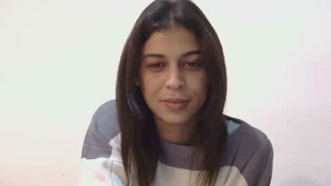 Snapshot of alaouirim25 chatting on 02-10-26, 05:39 AllylicArabis online show from 02-10-26, 05:39