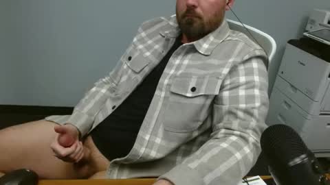 Snapshot of alaska4411 chatting on 02-21-25, 03:45 John online show from 02-21-25, 03:45