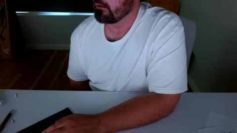 Snapshot of alaska4411 chatting on 06-09-26, 11:27 John online show from 06-09-26, 11:27