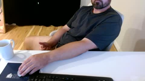 Snapshot of alaska4411 chatting on 06-12-26, 07:13 John online show from 06-12-26, 07:13