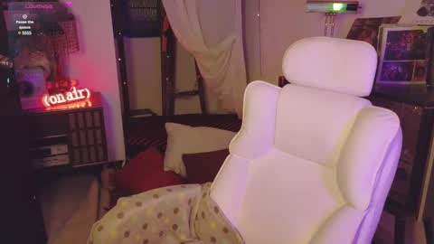 Snapshot of alaskagrace chatting on 03-12-25, 01:58 Alaska Grace online show from 03-12-25, 01:58