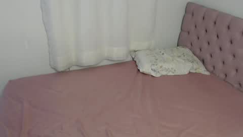 Snapshot of alatinmermaid chatting on 05-17-26, 05:31 alatinmermaid online show from 05-17-26, 05:31